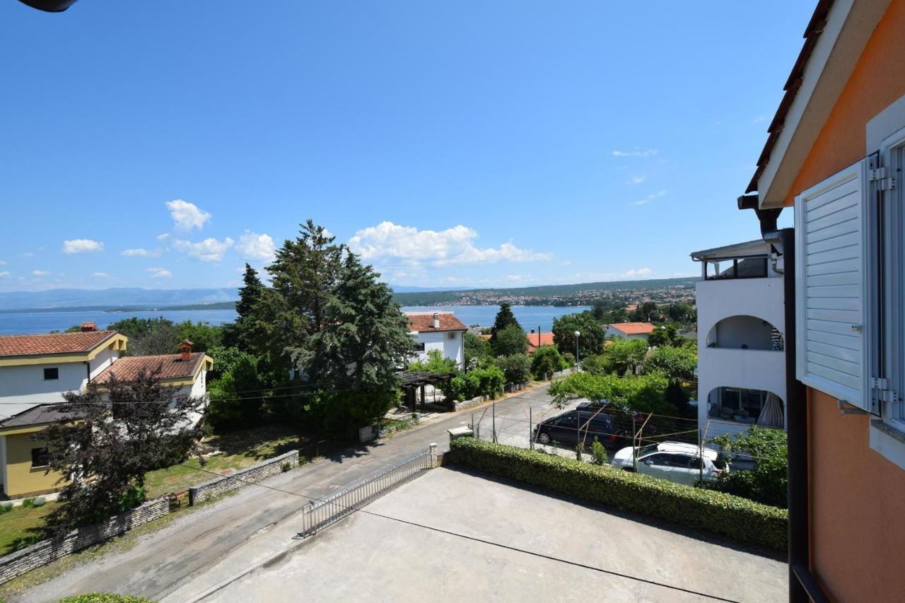 Apartments Gabrijel Malinska Eksteriør billede