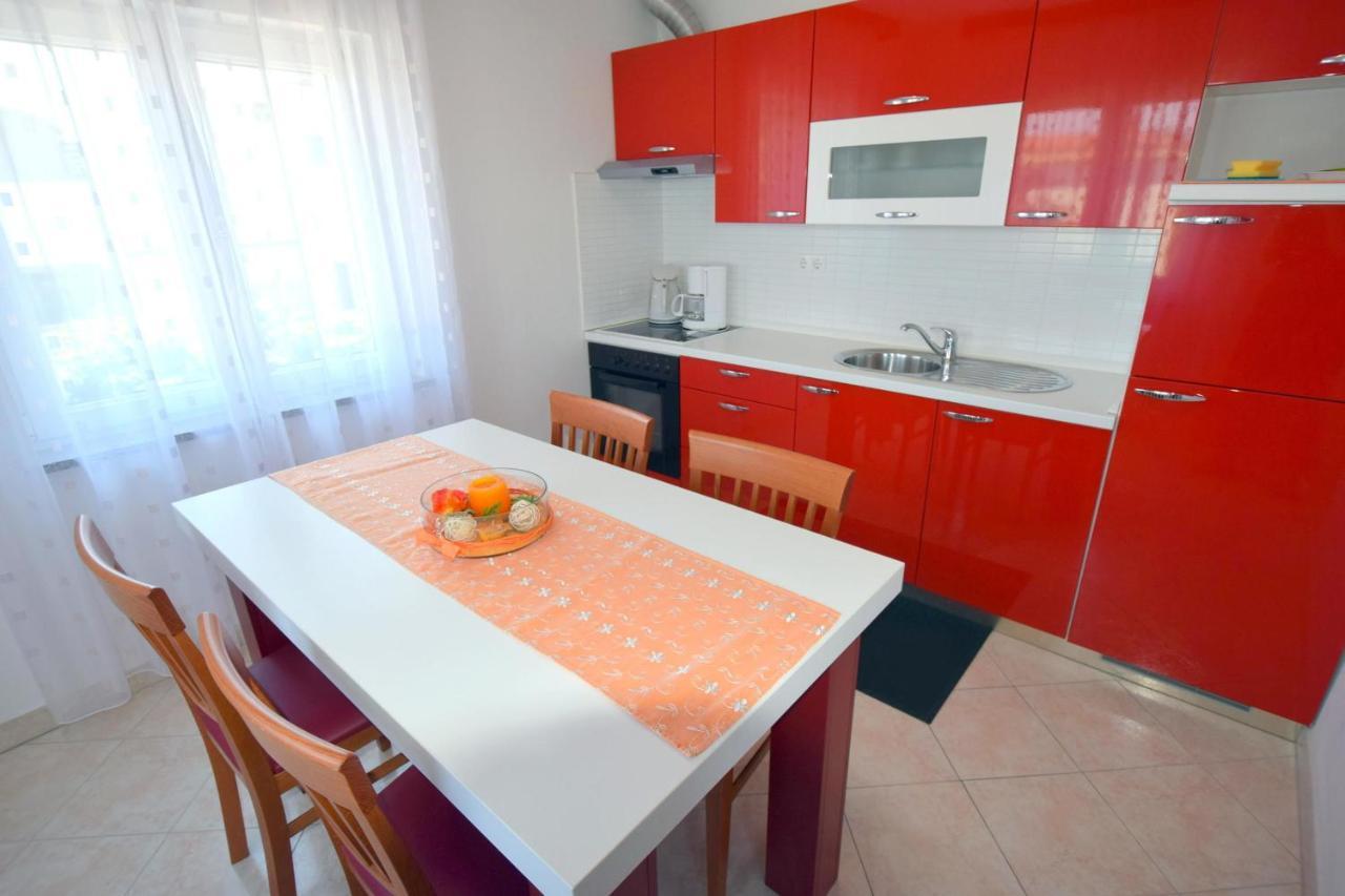 Apartments Gabrijel Malinska Eksteriør billede