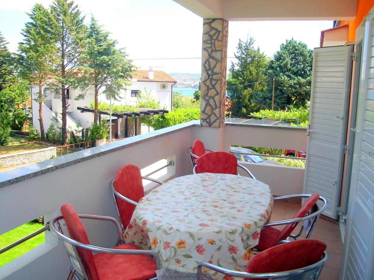Apartments Gabrijel Malinska Eksteriør billede